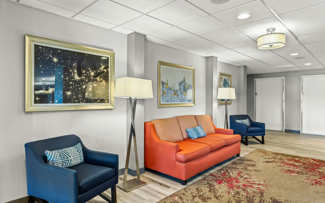 photo 2 of Hampton Inn Chicago/Naperville
