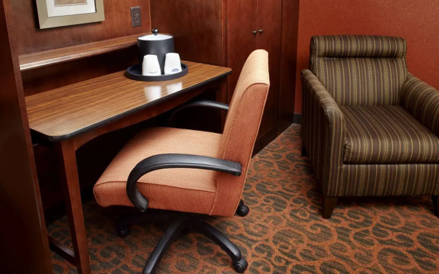 photo 5 of Hampton Inn Cleveland-Downtown