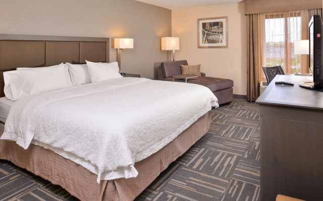 photo 3 of Hampton Inn Orlando at Universal Studios