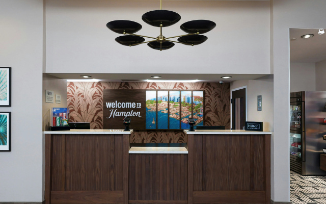 photo 2 of Hampton Inn Miami-Coconut Grove/Coral Gables