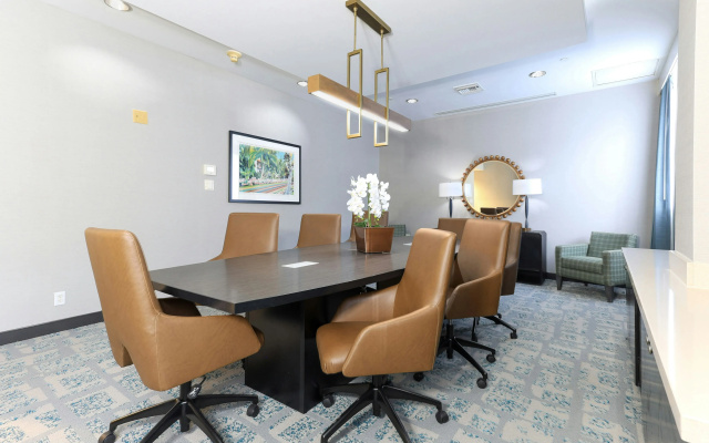 photo 3 of Hampton Inn Miami-Coconut Grove/Coral Gables