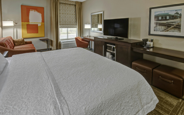 photo 5 of Hampton Inn Corinth