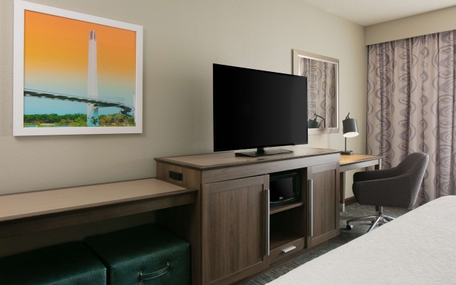 photo 4 of Hampton Inn Council Bluffs
