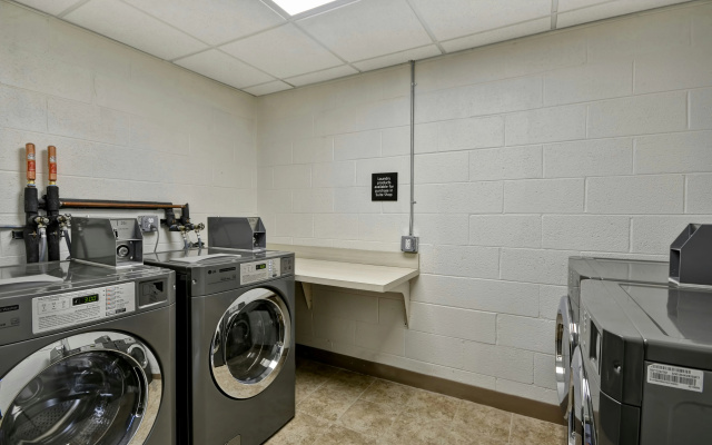 photo 5 of Hampton Inn Detroit/Madison Heights/South Troy