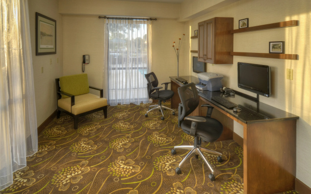photo 3 of Hampton Inn Georgetown-Marina
