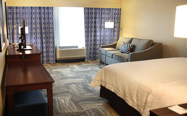 photo 5 of Hampton Inn Lexington Medical Center