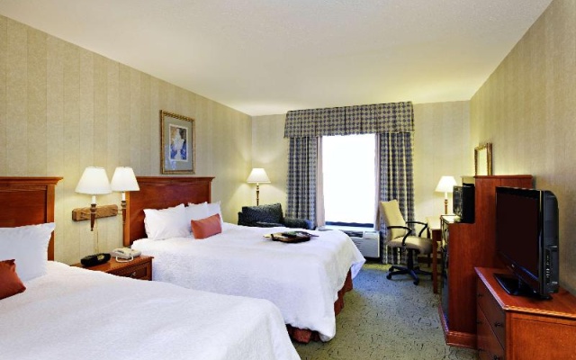 photo 2 of Hampton Inn Long Island/Islandia
