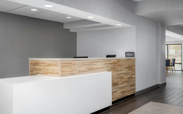 photo 2 of Hampton Inn Louisville-Airport