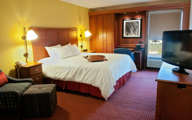 photo 4 of Hampton Inn Louisville-Airport