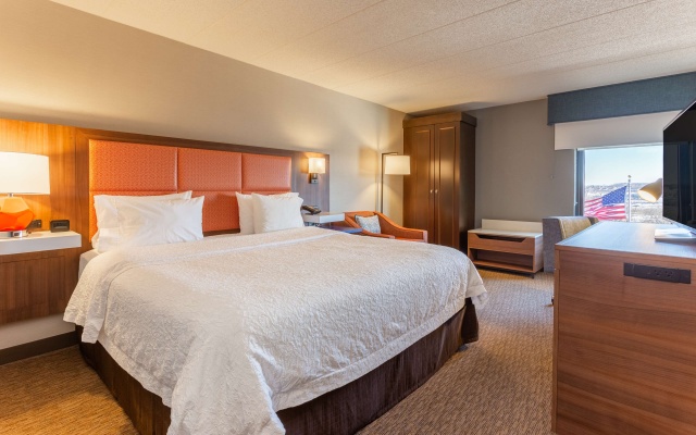 photo 5 of Hampton Inn Madison East Towne Mall Area