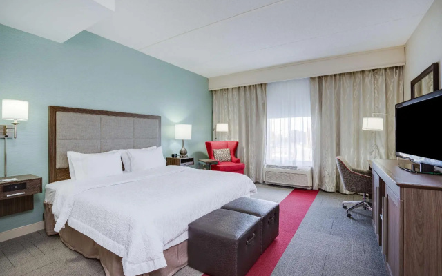 photo 4 of Hampton Inn Middletown