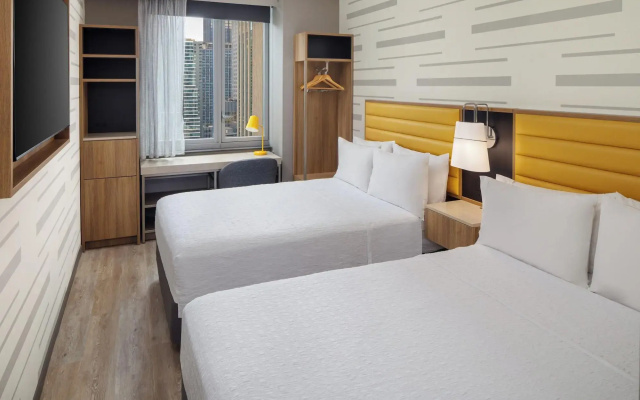 photo 3 of Hampton Inn New York Times Square