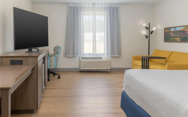 photo 5 of Hampton Inn Niles/warren