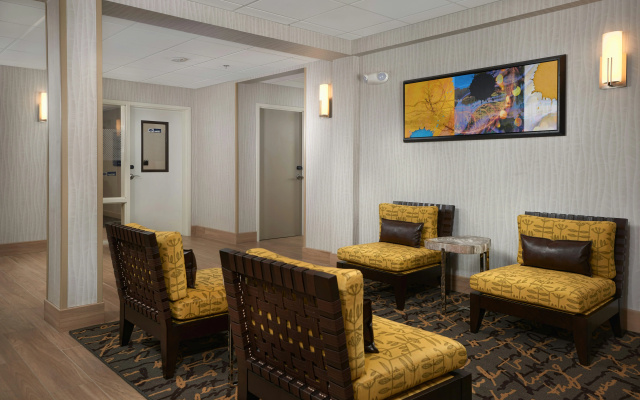 photo 3 of Hampton Inn & Suites Phoenix/Scottsdale on Shea Boulevard