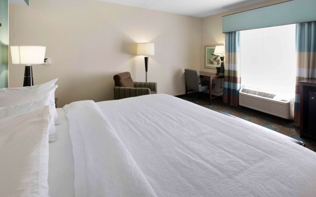 photo 4 of Hampton Inn Pittsburgh-Bridgeville