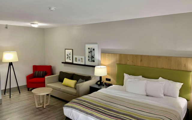 photo 3 of Country Inn & Suites by Radisson, Sandusky South, OH