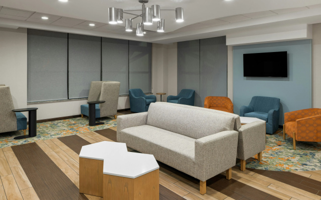 photo 5 of Hampton Inn Seattle/Everett