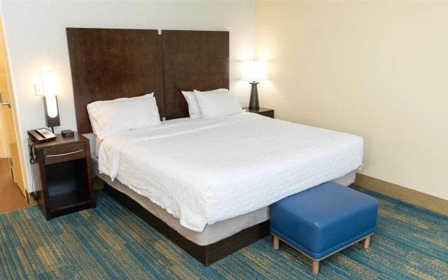 photo 5 of Hampton Inn & Suites Bartonsville