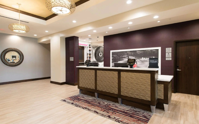 photo 2 of Hampton Inn & Suites Fayetteville