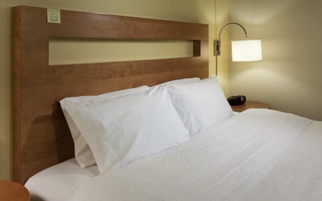 photo 4 of Hampton Inn & Suites Forest Park