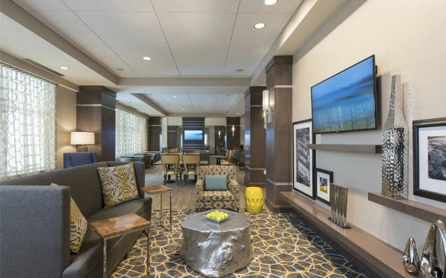 photo 2 of Hampton Inn & Suites Grand Rapids Downtown