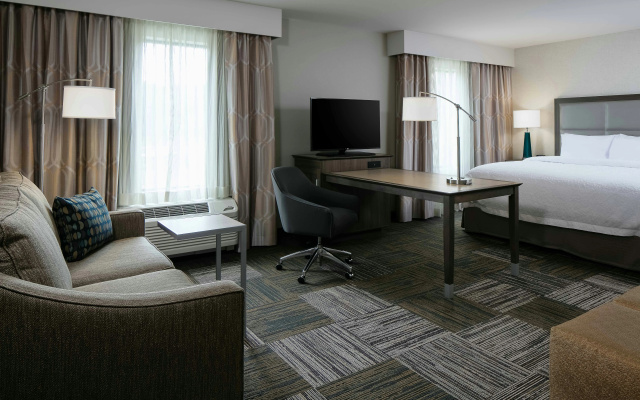 photo 3 of Hampton Inn & Suites Hudson
