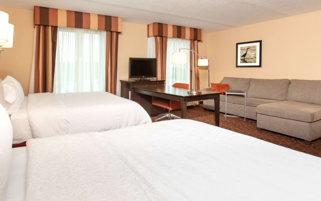 photo 3 of Hampton Inn Suites Jacksonville Airport