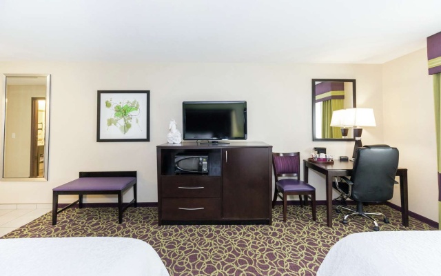 photo 3 of Hampton Inn and Suites Sandusky Milan