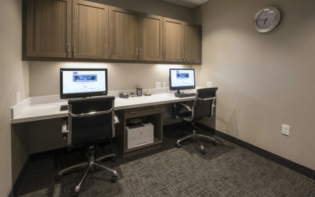 photo 2 of Hampton Inn & Suites Seattle/Redmond