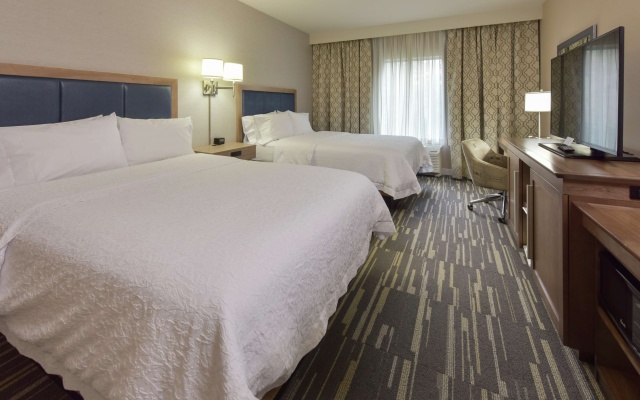 photo 3 of Hampton Inn & Suites Seattle/Redmond