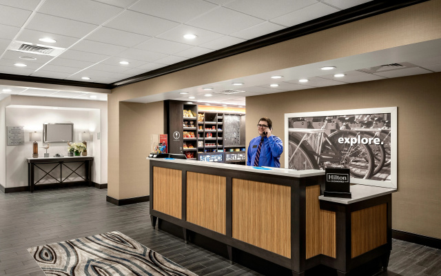 photo 2 of Hampton Inn & Suites West Melbourne-Palm Bay Road
