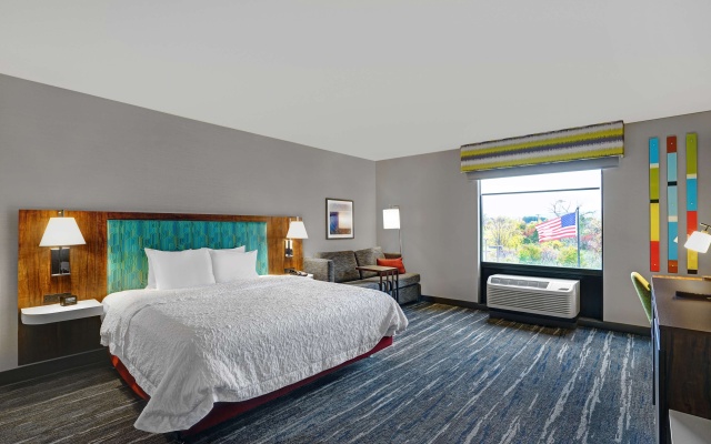 photo 4 of Hampton Inn Utica