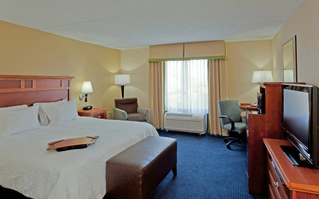 photo 3 of Hampton Inn Warrenton