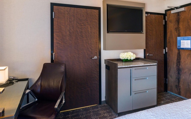 photo 5 of Hampton Inn San Francisco Downtown/Convention Center