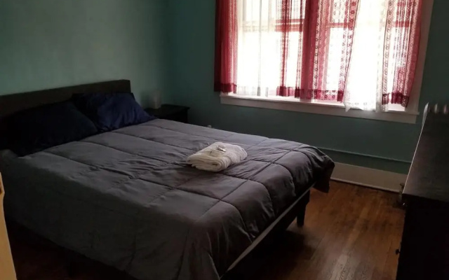 photo 2 of Hamtramck Hostel
