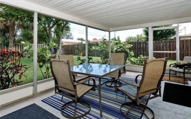 photo 5 of Venice Harbor 604 - One Bedroom Home