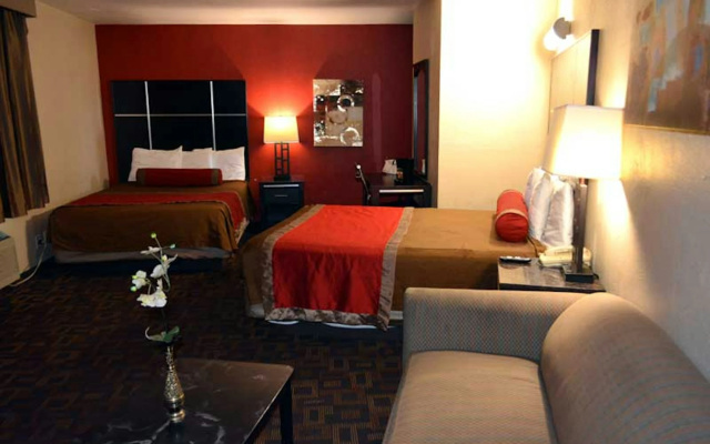 photo 3 of Harbor Inn & Suites