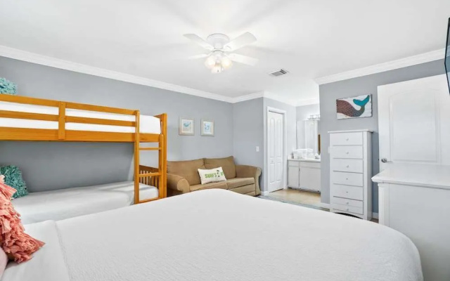 photo 4 of Harbur Arms by Panhandle Getaways