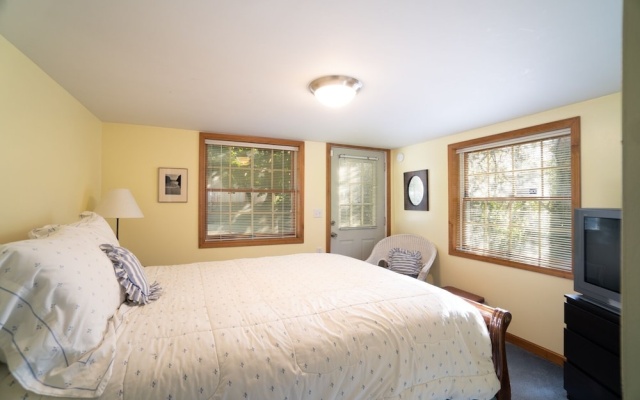 photo 2 of Harris Hideaway 5 Bedroom Home