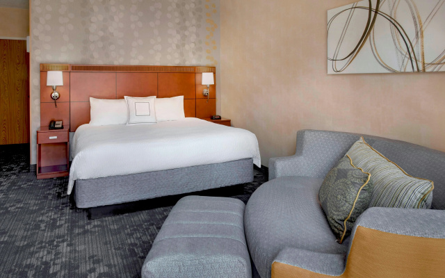 photo 2 of Courtyard By Marriott Hartford/Windsor Airport