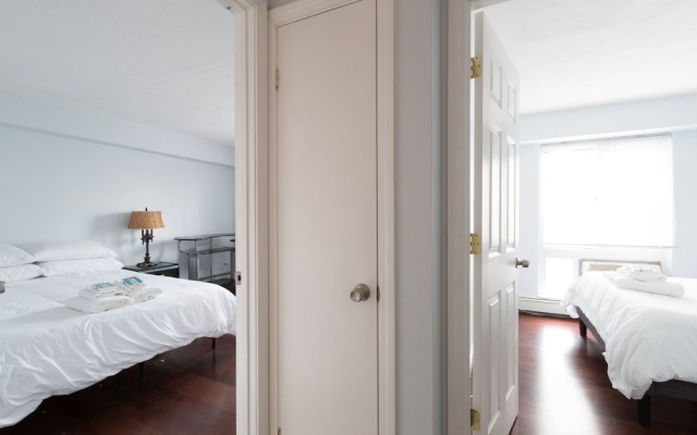 photo 5 of Harvard Square Apartments by Next Star