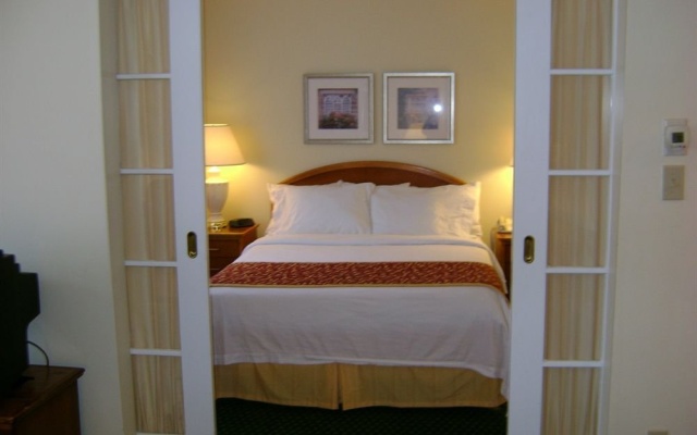 photo 2 of Hawthorn Suites By Wyndham