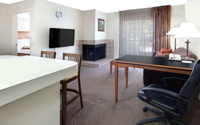 photo 5 of Value Suites Extended Stay - Arlington