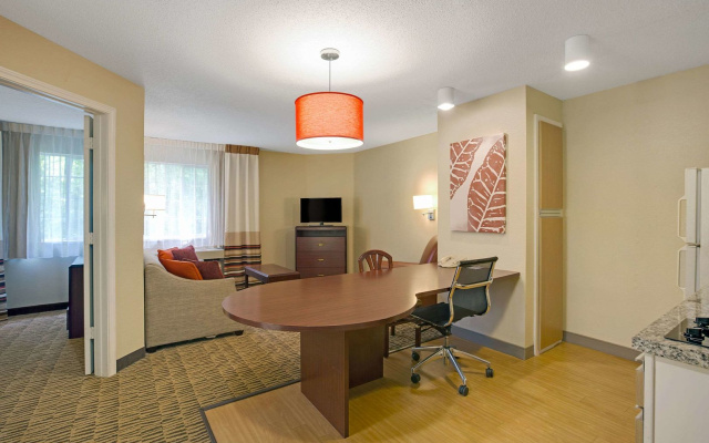 photo 5 of MainStay Suites Chicago Hoffman Estates