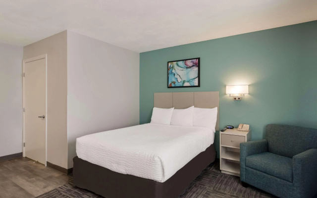 photo 3 of MainStay Suites Denver Tech Center