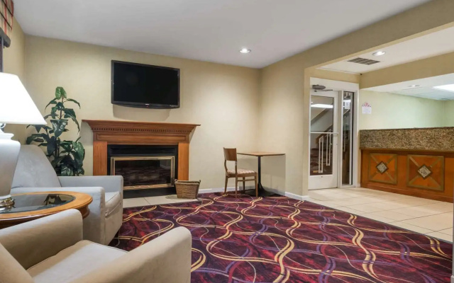 photo 5 of Hawthorn Suites by Wyndham Miamisburg/Dayton Mall South