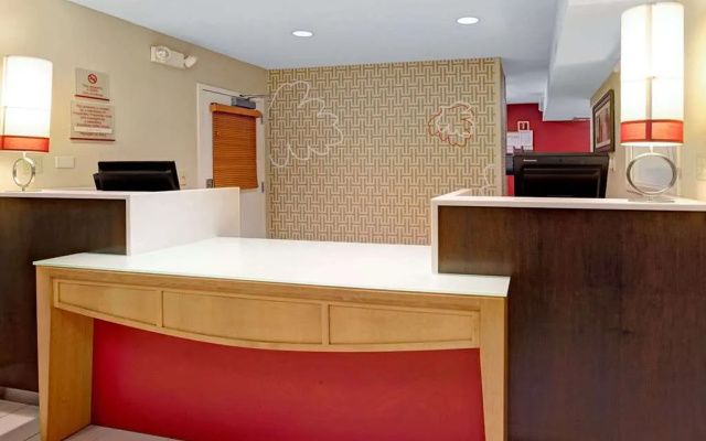 photo 2 of Hawthorn Suites by Wyndham Northbrook Wheeling