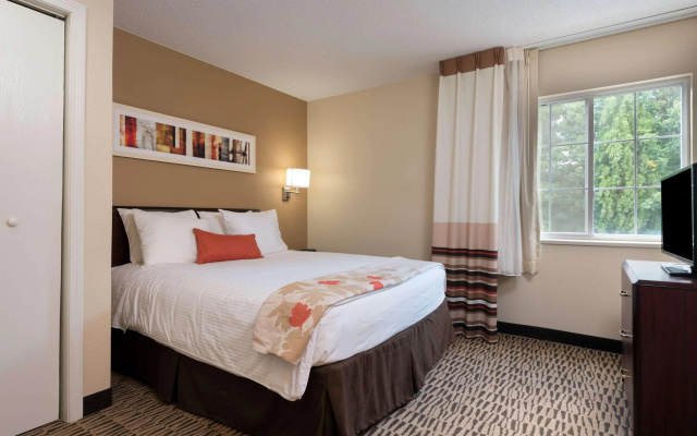 photo 4 of MainStay Suites Orlando Altamonte Springs