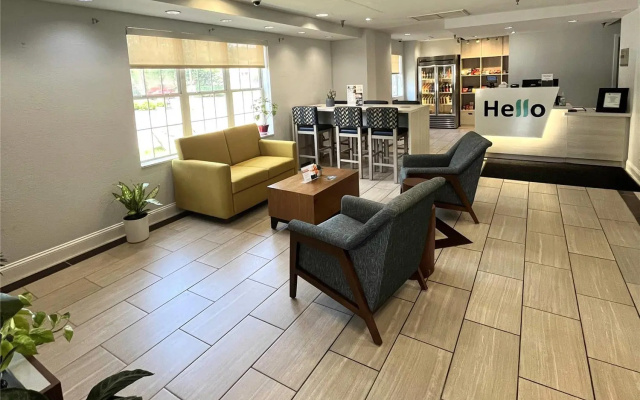 photo 2 of MainStay Suites Sterling near Dulles Town Center