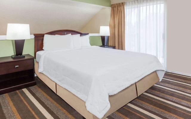 photo 3 of Hawthorn Suites by Wyndham Dallas Love Field Airport